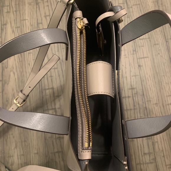 Kate Spade crossbody used - Picture 3 of 4